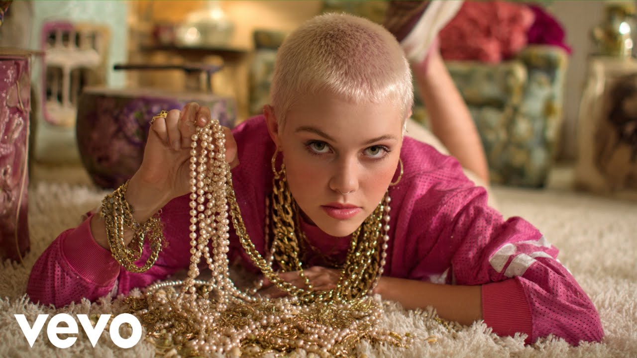 Miley Cyrus: Sweetness ft. Talyor Swift (Sweetness Overload) 2026 Video