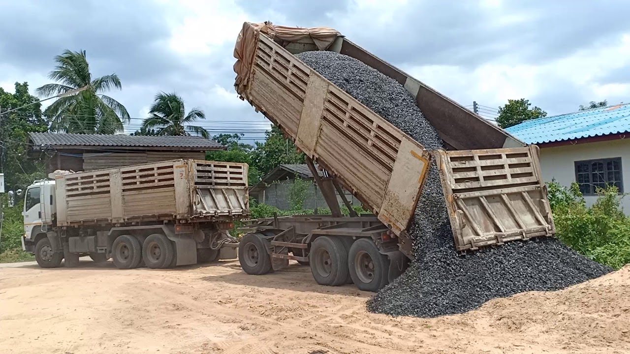 เหนื่อยหน่อยงานนี้!! ISUZU FXZ 360,ถอยเทหินเจอทางแคบ!!ต้องโยกส่ะหลายรอบเลย😮😮 Dump truck Thailand