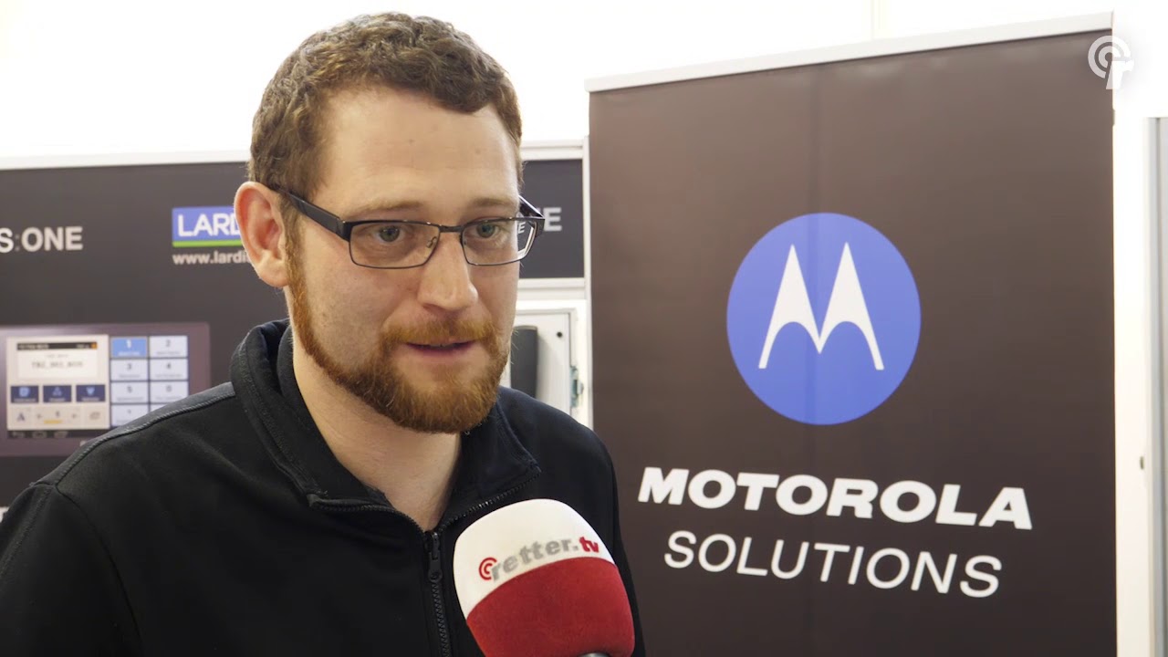 Der TETRA-Pager TPG2200 von Motorola Solutions auf der Messe FLORIAN 2017
