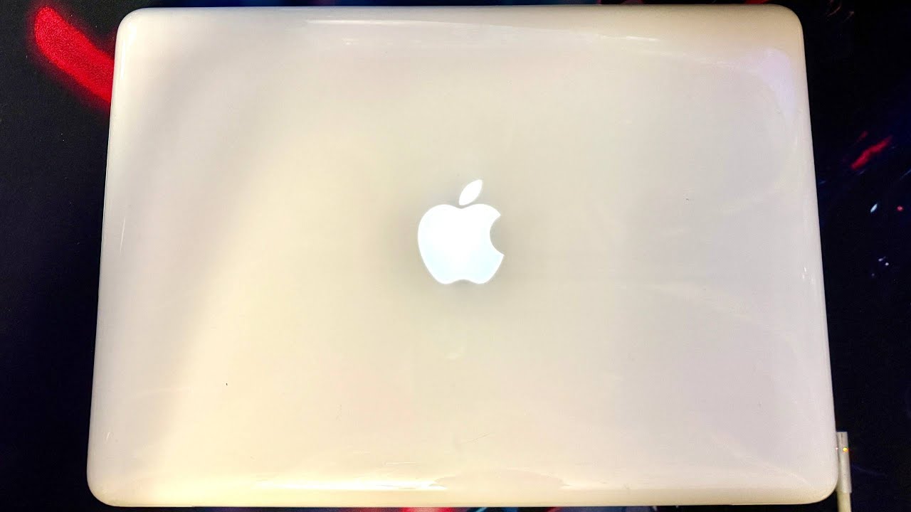 MacBook АЛЬБИНОС