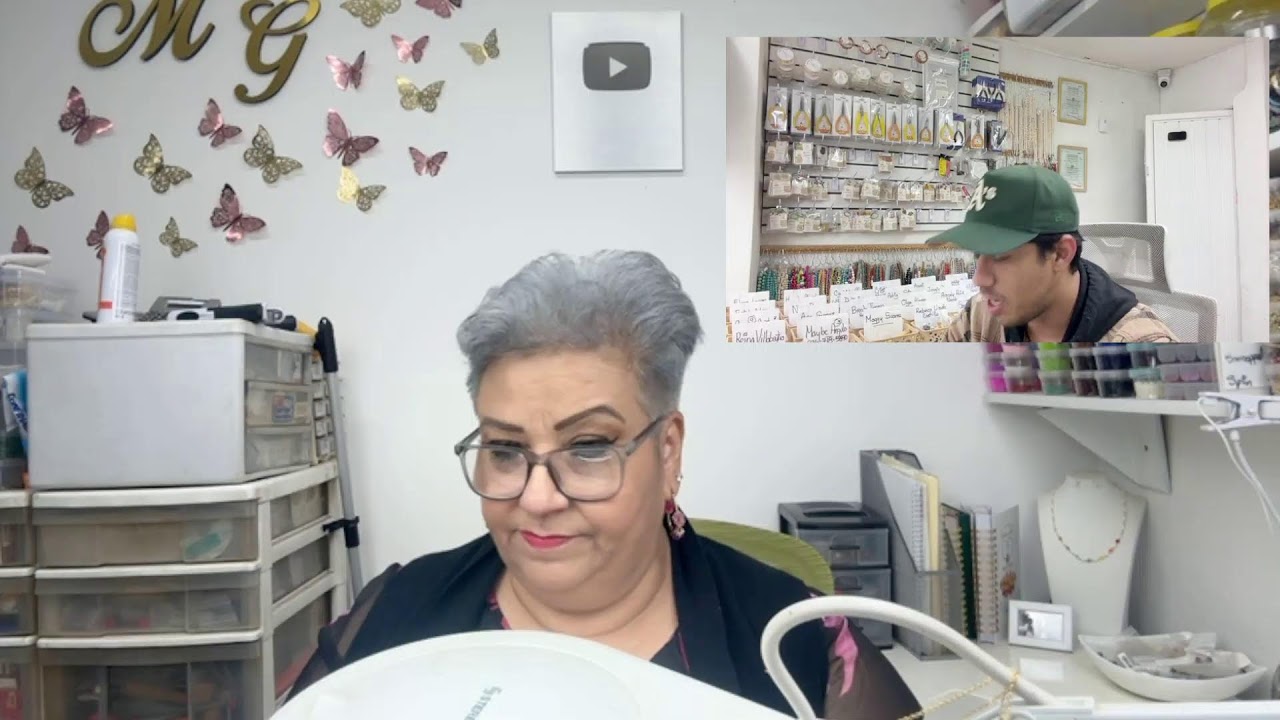 VENTA MG #55: ARETES DE BISUTERIA CON CRISTAL PRECIOSA
