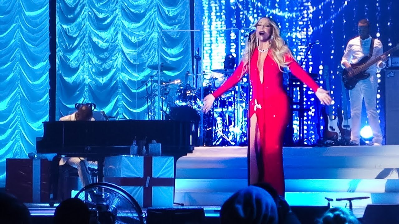 Mariah Carey - We Belong Together Live @ AccorHotels Arena, Paris, 2017