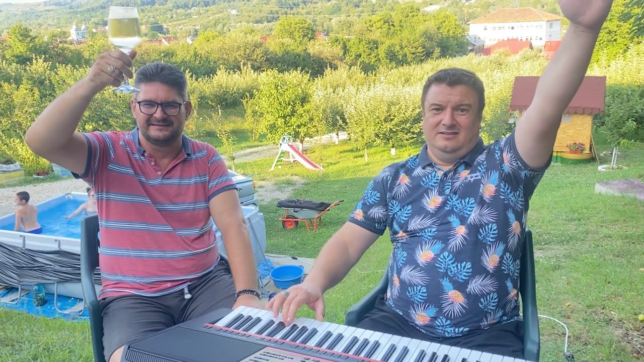 PE O CUMPANA DE FANTANA - DANIEL CHITULESCU SI SERGIU STB