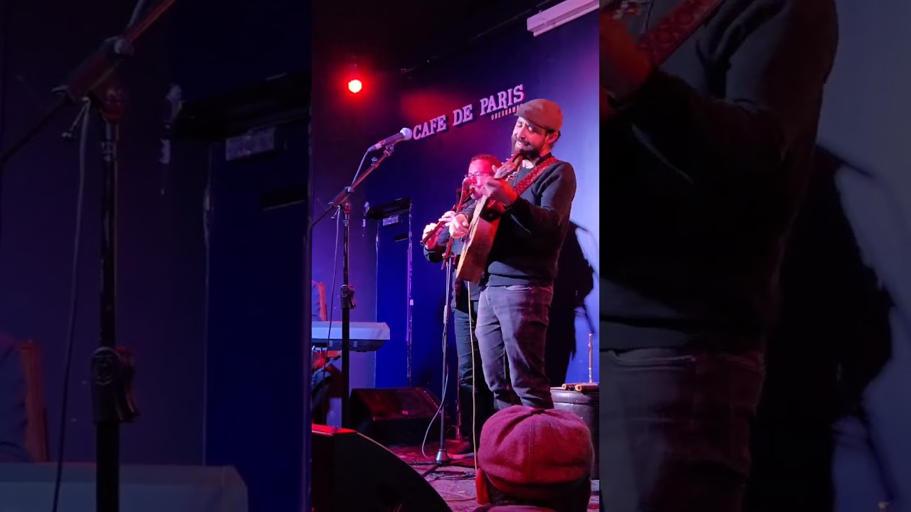 Snitra ( kaky Ararby) live au caf&eacute; de Paris