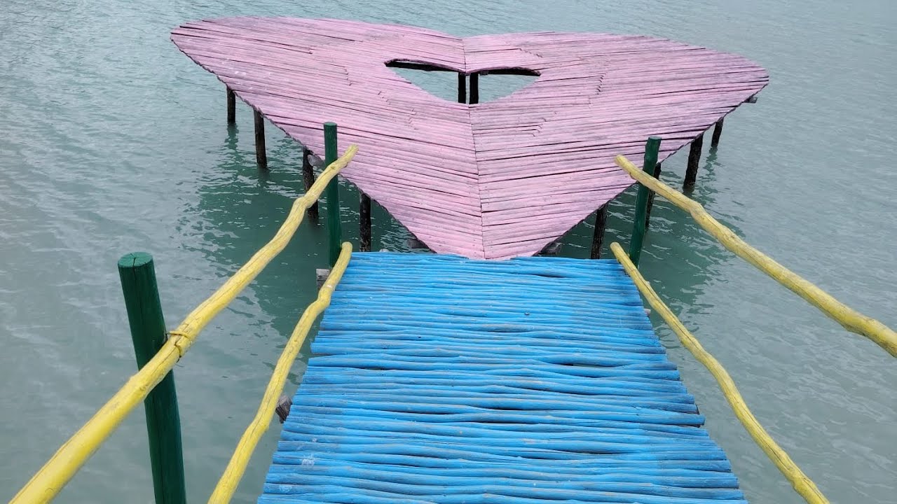 Bintan’s Blue Lake, Coffee Plantation, Stingless Bee Farm, Avalokitesvara Graha Vihara.#travel 