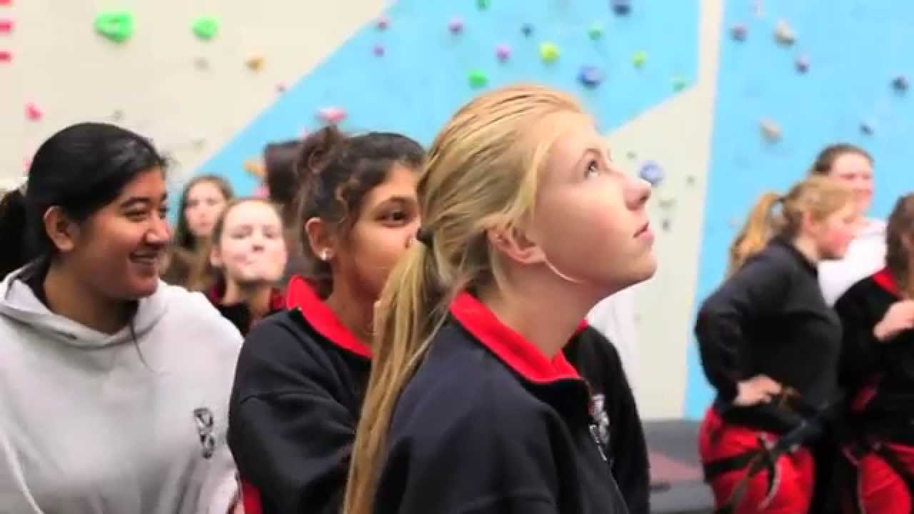 Educational groups at Awesome Walls Dublin