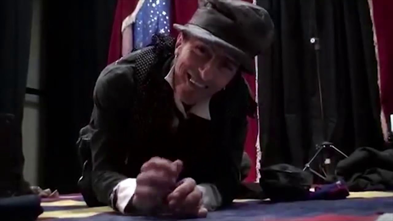 Resmunga, o Buf&atilde;o