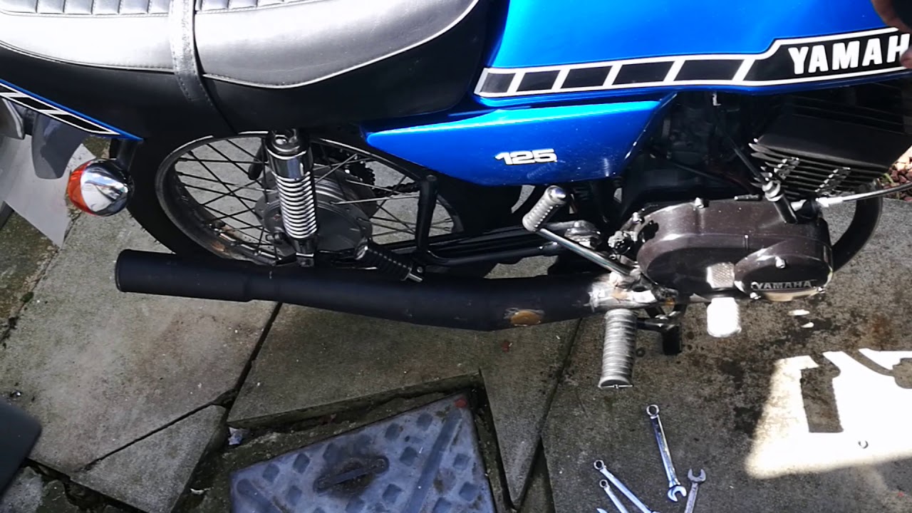 Yamaha RD 125 DX with expansion chambers.
