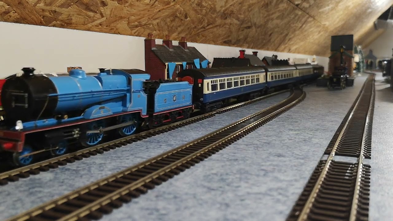 Merlin pulling the RPSI Cravens on an outing on it's home layout.