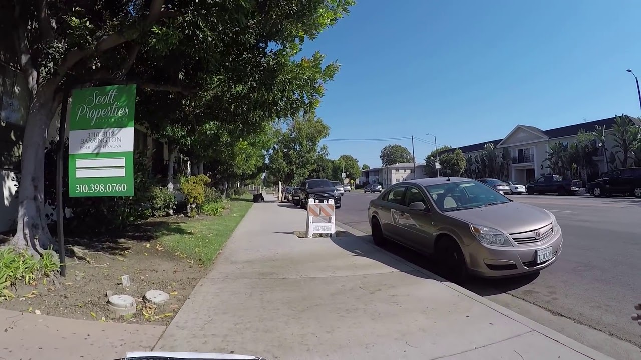 ELDERLY HOMELESS LADY REFUSES FOOD - Mobility Mary