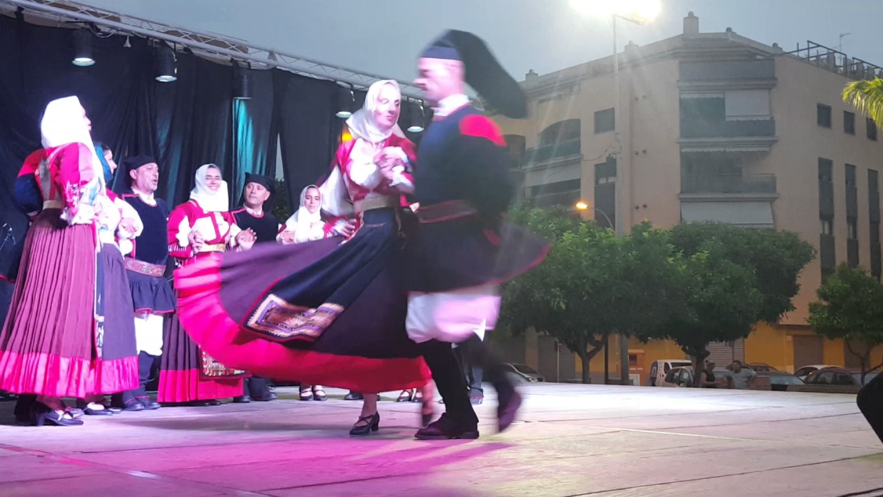 Gruppo folk Ortobene Valencia 2017 ballu tundu