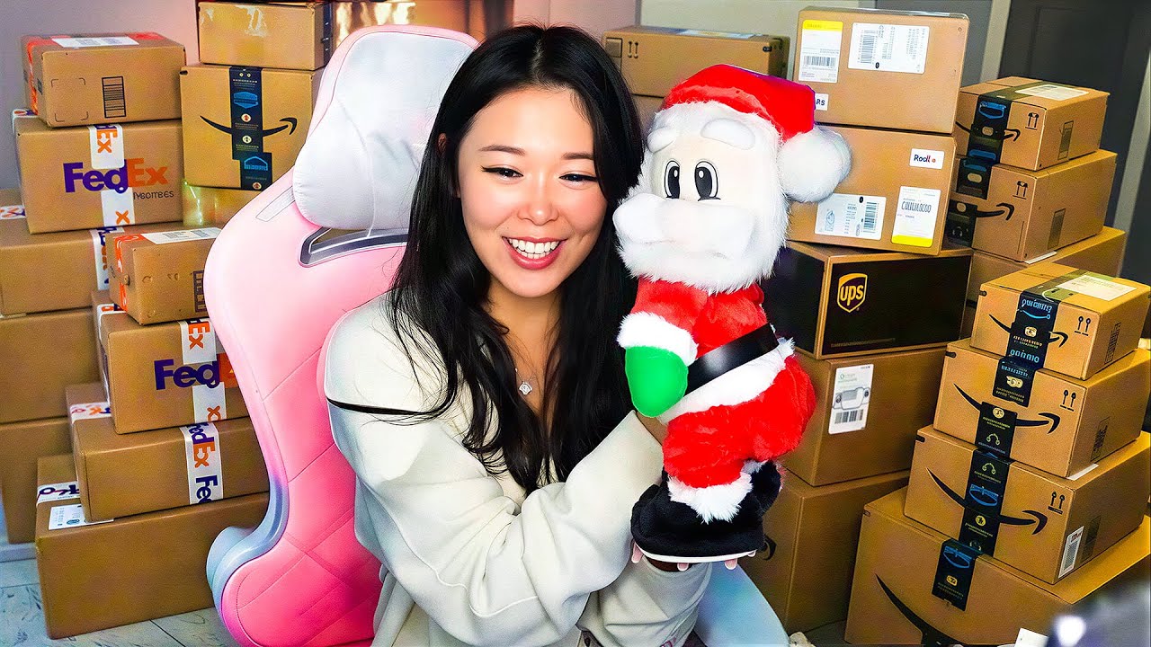 Extra Emily Opens More Fan Mail!