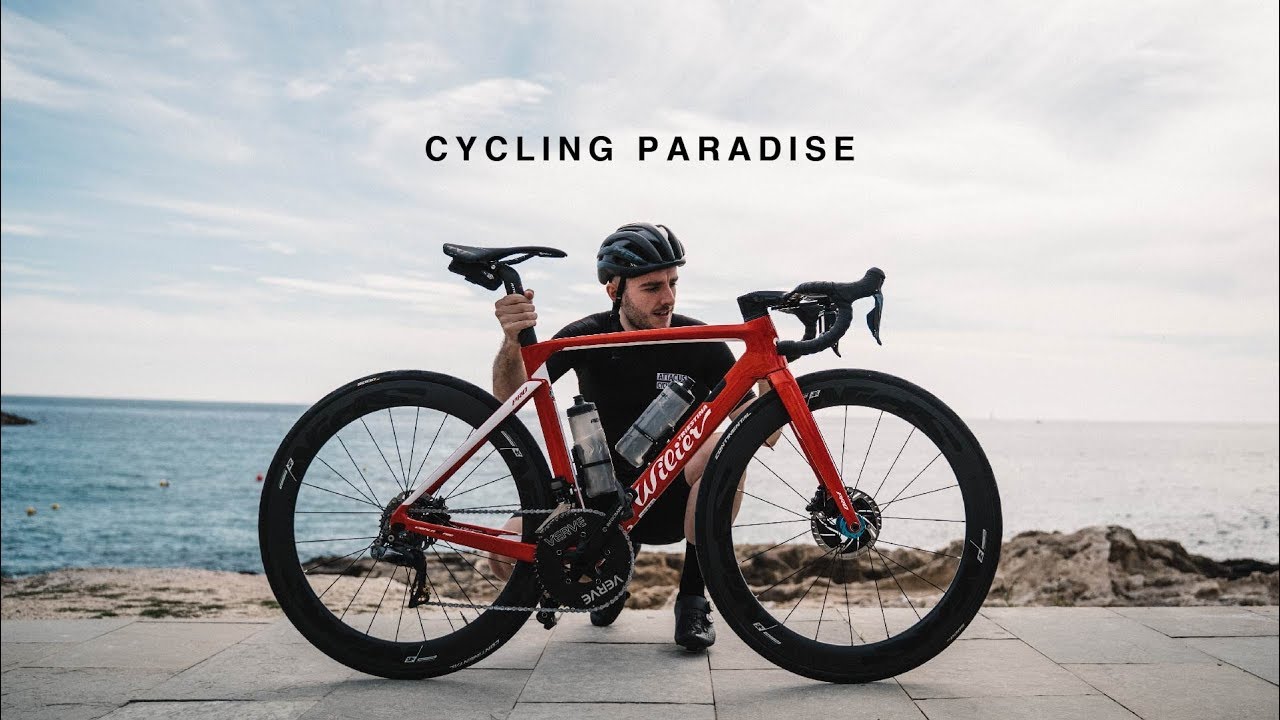 CYCLING IN PARADISE