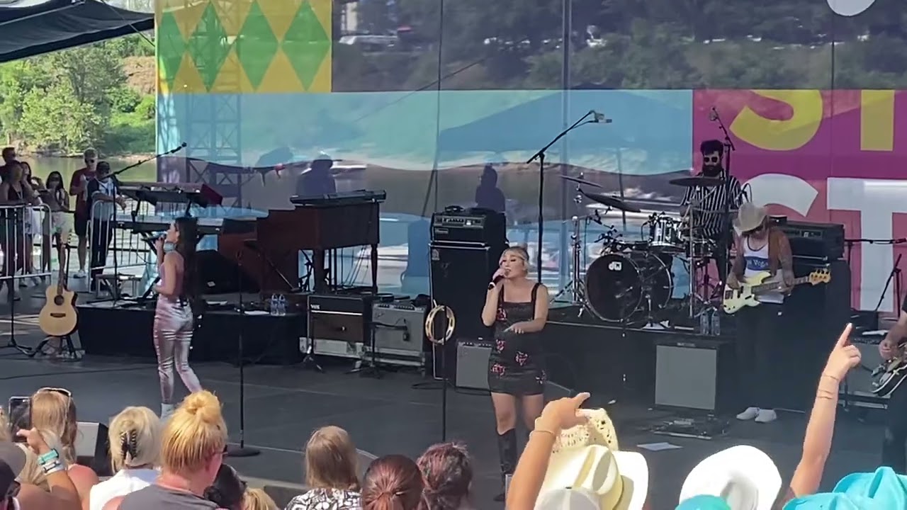 “Die From A Broken Heart” (Maddie And Tae Live At CMA FEST 2023 Riverfront Stage)