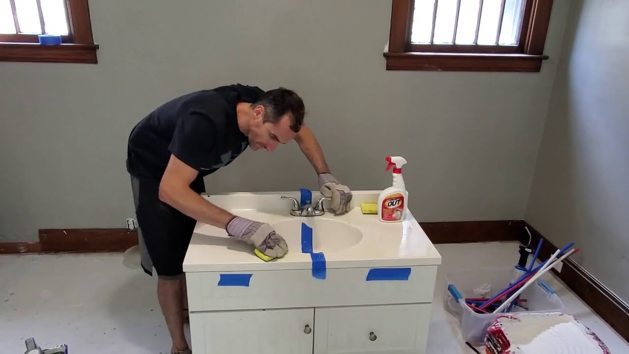 CLR vs  Iron Out vs A Rusty Vanity Top - Which Works Better?