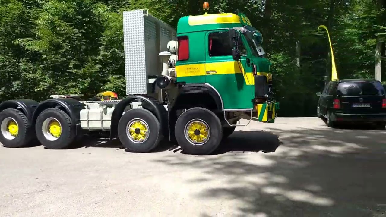 Saurer D330 B 8×4