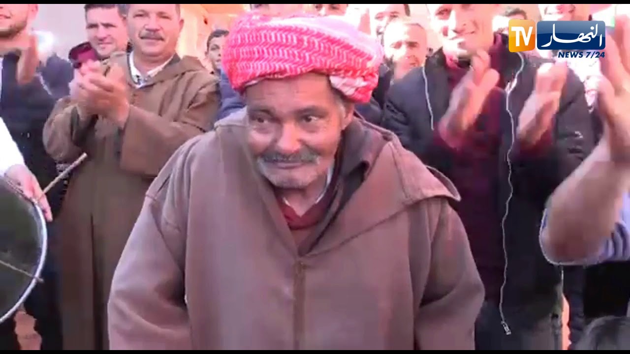 غليزان: شباب من بلدية سيدي خطاب يتطوعون لبناء وترميم مسكن عمي أحمد بالسلاطنة