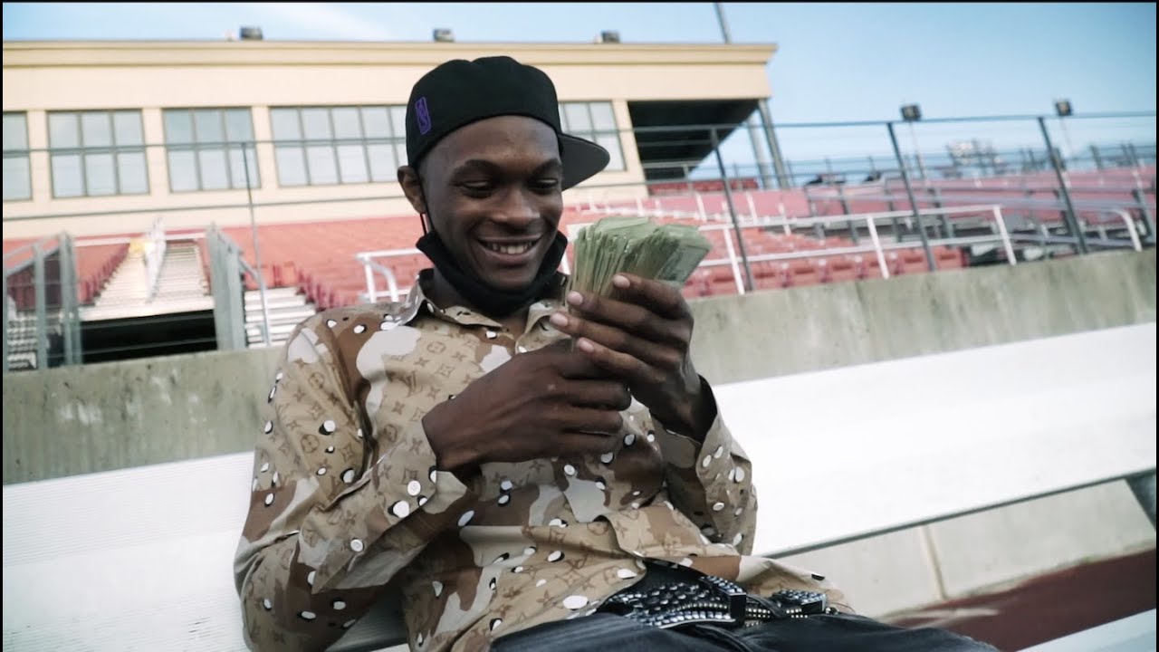 Lil Eazzyy - Finally Rich [Official Music Video]