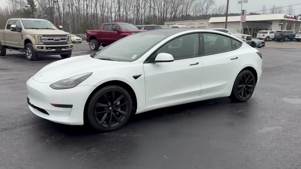 2023 Tesla Model 3