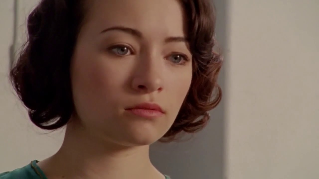 Девушка из службы прощания  (The Goodbye Girl, starring Jodelle Ferland)