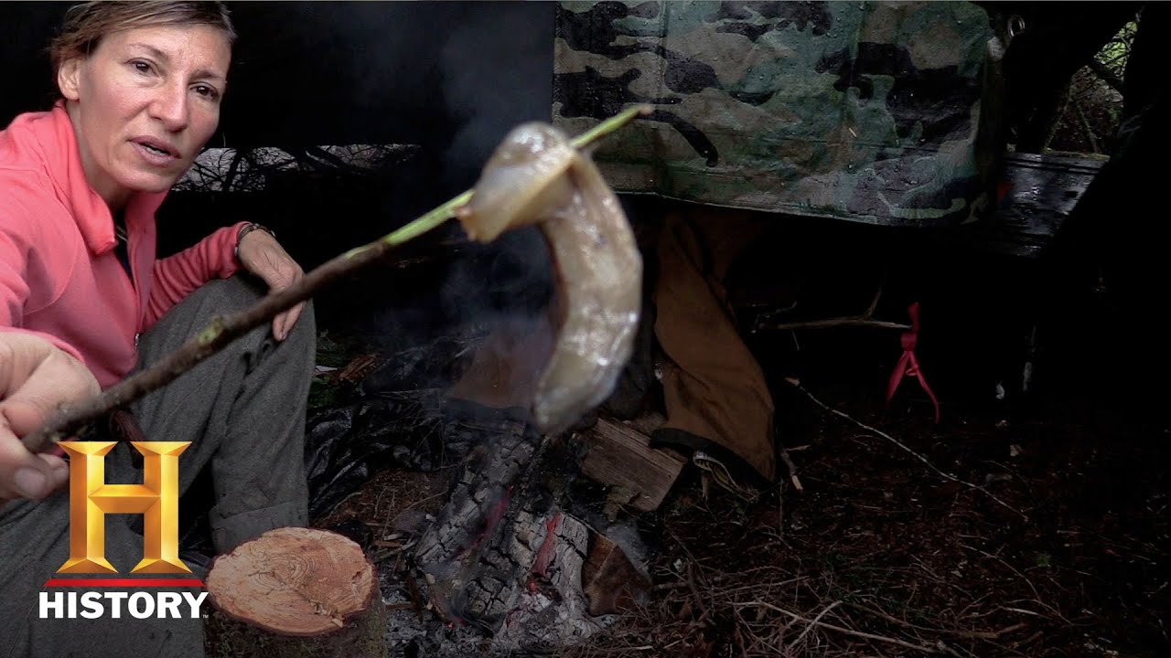 Alone: Bonus: Nicole Cooks a Slug (S2, E9) | History