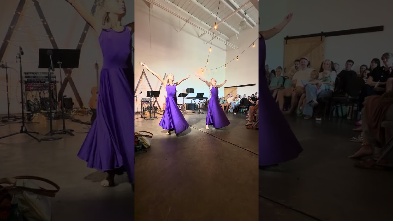 Noel Christmas Dance Duet 