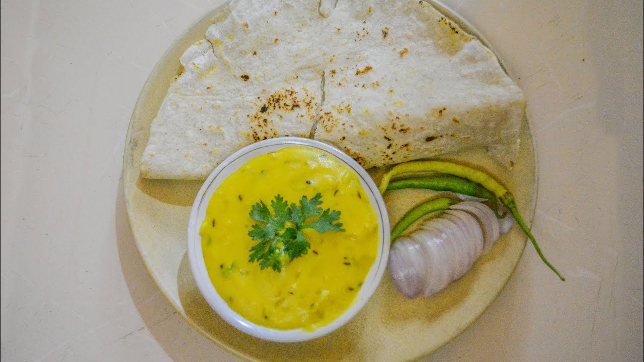 Maharashtrian Pithla and Jwarichi Bhakri | MAHARASHTRIAN RECIPES | MARATHI RECIPES