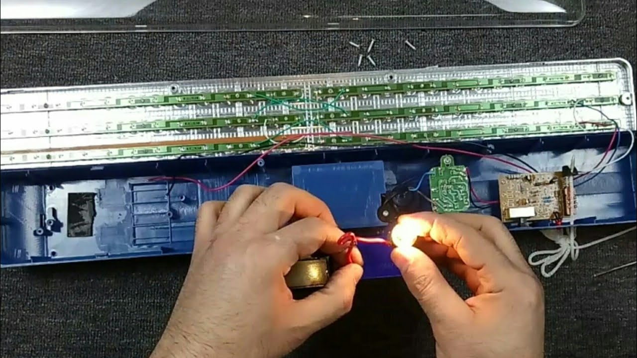 فحص وتصليح كشاف طوارئ