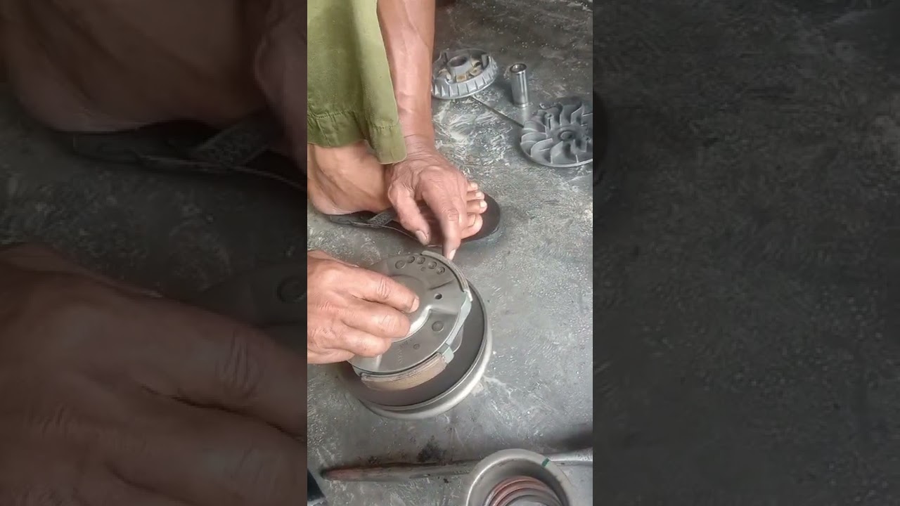 pemasangan CVT scooter  dgan betul  part 1  ME250