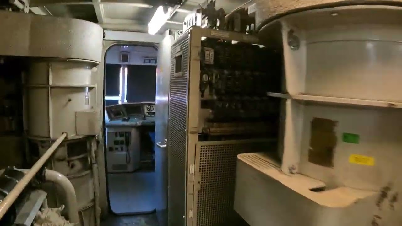 91 80 6111 111-1 BR 111 - Lokomotive Rundgang