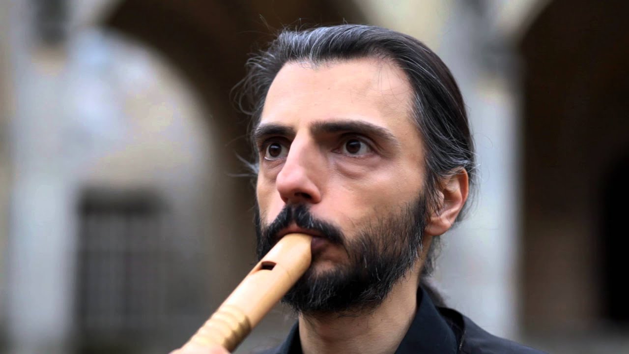 François Lazarevitch plays 