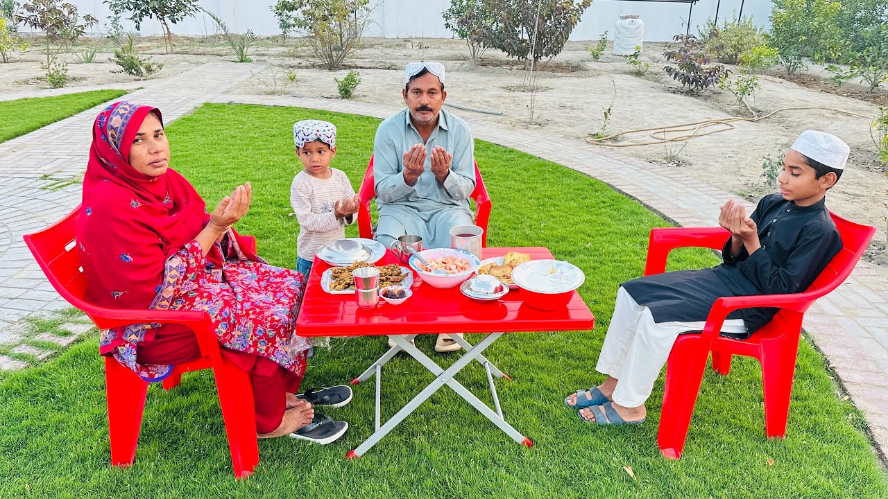 3rd Ramzan Aftari My House ke Garden Mein complete volog 