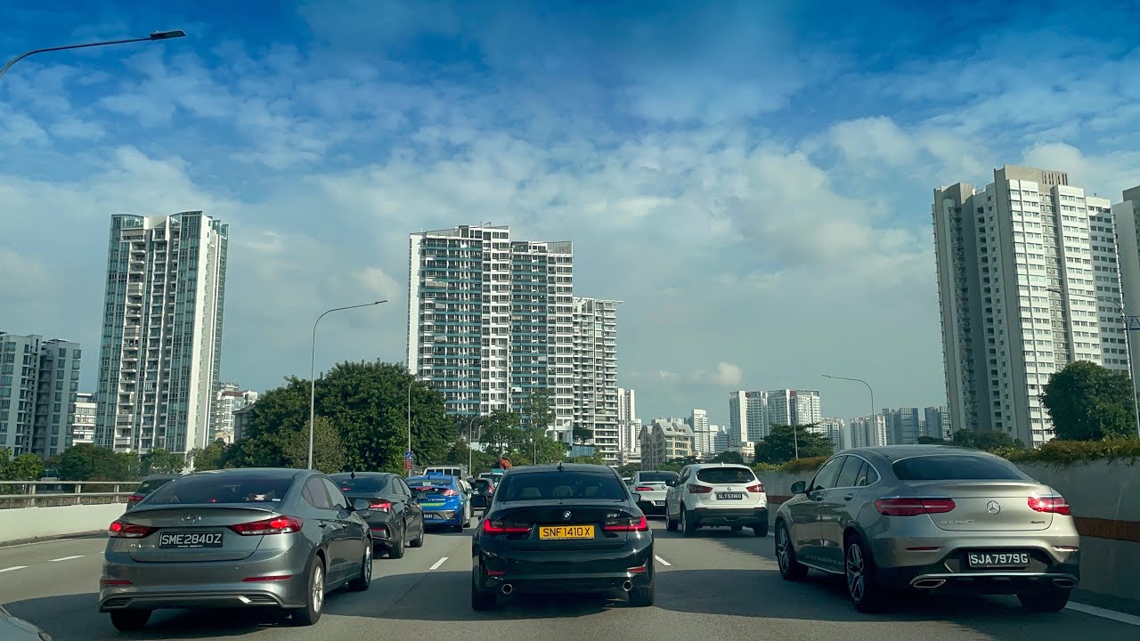 Traffic Jam on the way to Marina Bay|| Tuoi Singapore