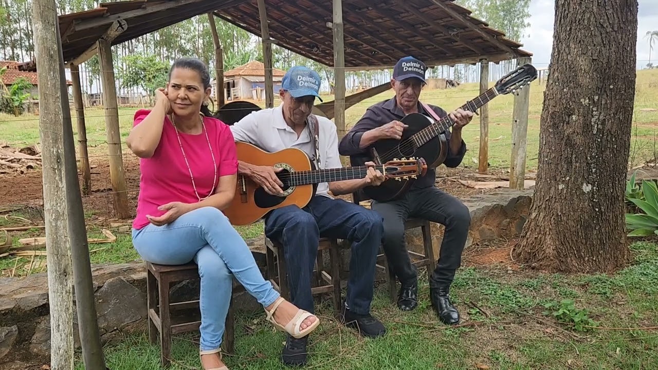 Delmir, Luciano e Cleide Mara - Canarinho Prisioneiro 