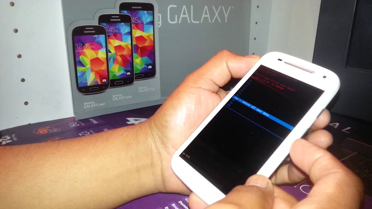 Reseteo Maestro usando Botones Externos para Motorola Moto E de Boost mobile