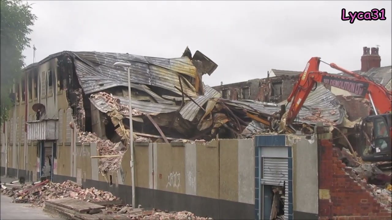 Blackpool Central Club demolition part 6 Filmed 2nd July 2025.
