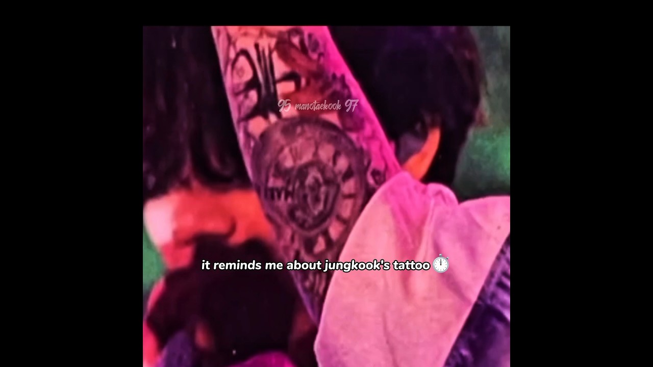 Taehyung pointing at⏱️for a reason 🌚right??#taekook#ytshorts#btstaekook#taekookshorts#shorts#vkook