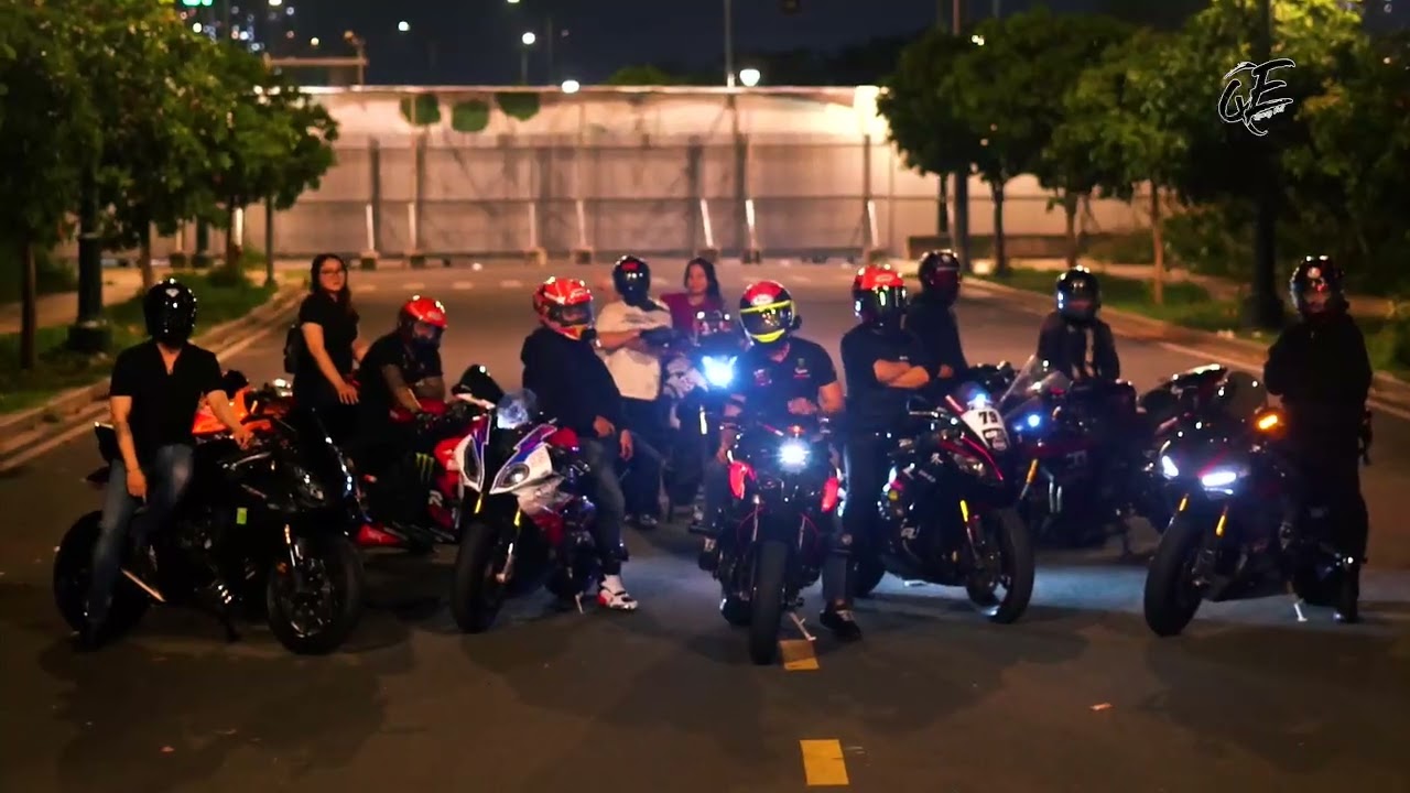 Dạo phố Sài Gòn cùng Moto199 Team