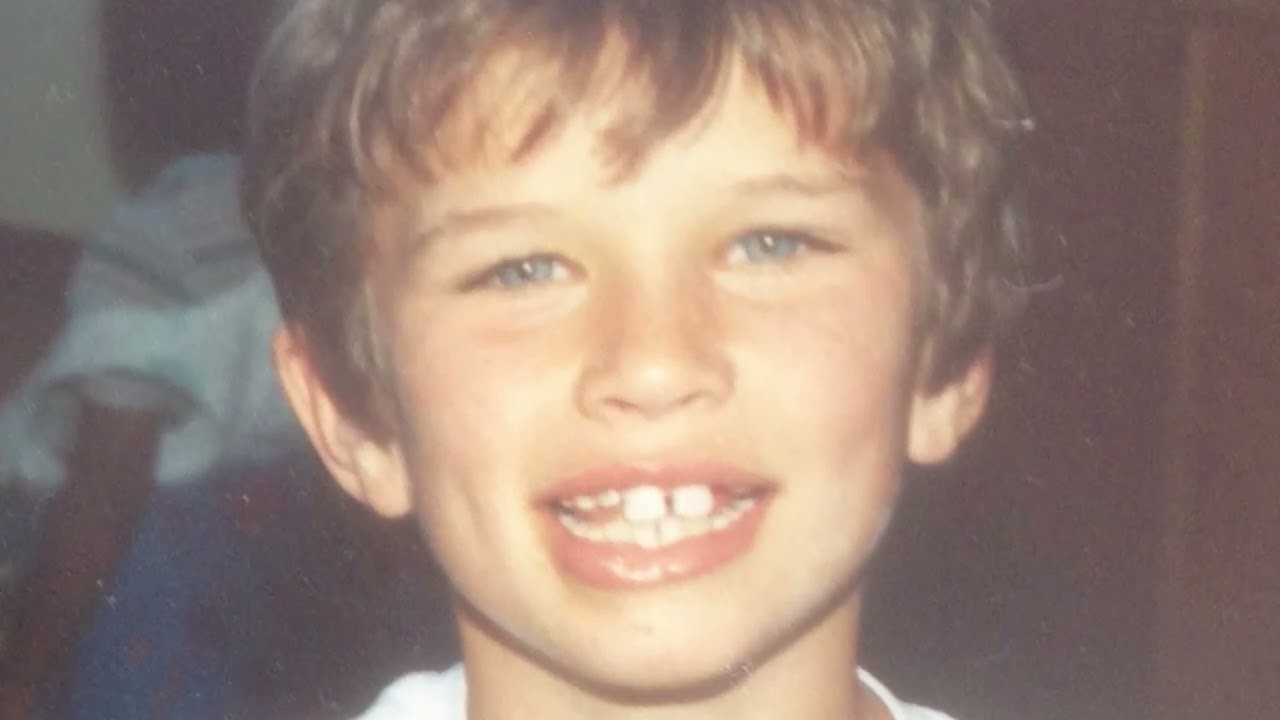Bi lateral cochlear implant user, Michael Allan shares his CI story