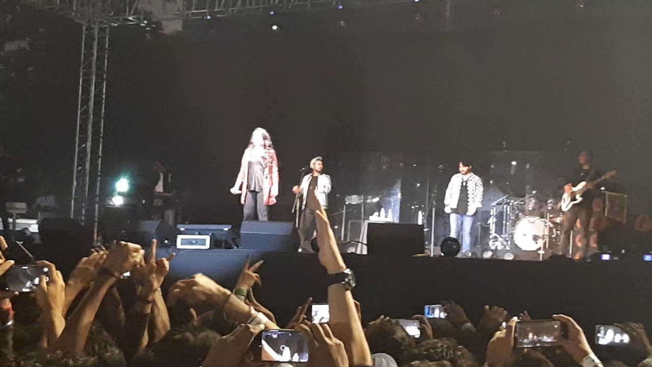 Sunidhi Chauhan Live in Concert at Nicco Park Kolkata Part 2 15/11/2019