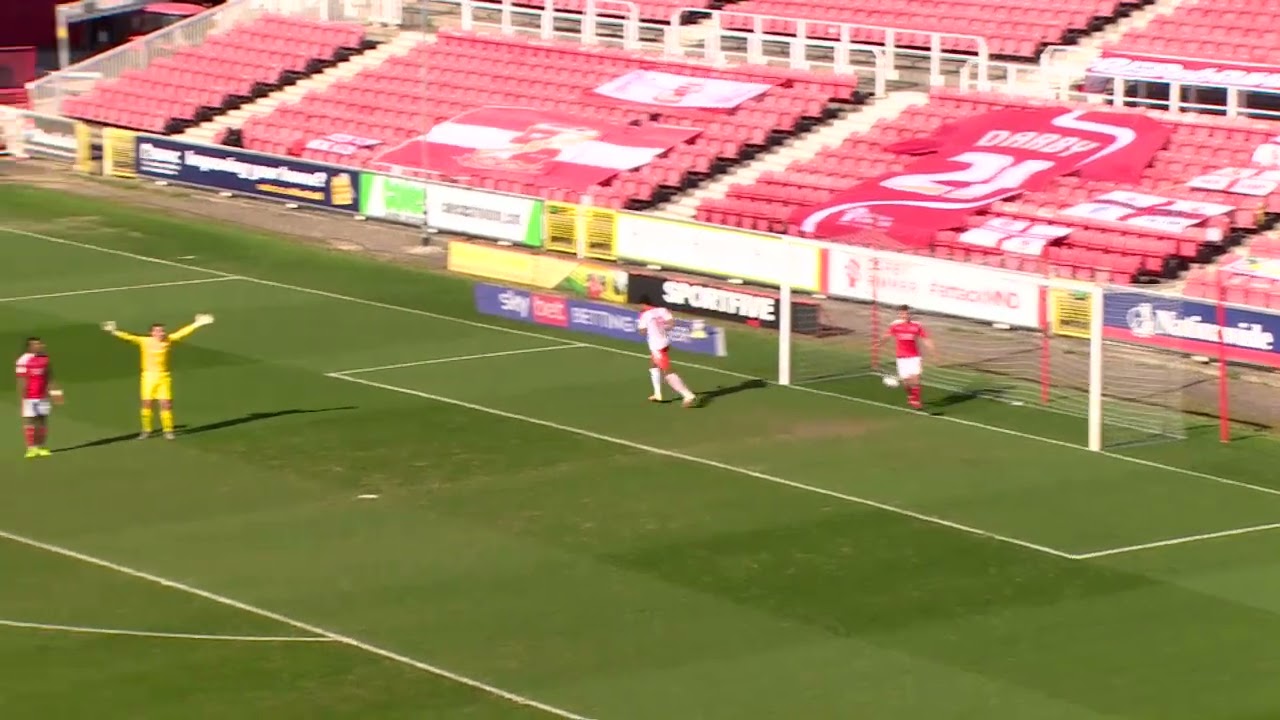 Swindon Town v Blackpool highlights