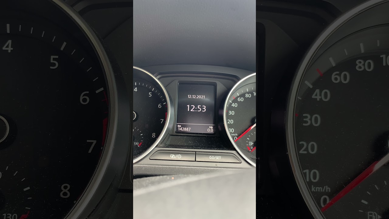 Сброс индикаторов уровня масла и сервисного обслуживания для автомобилей VW Polo 2016 года выпуск...