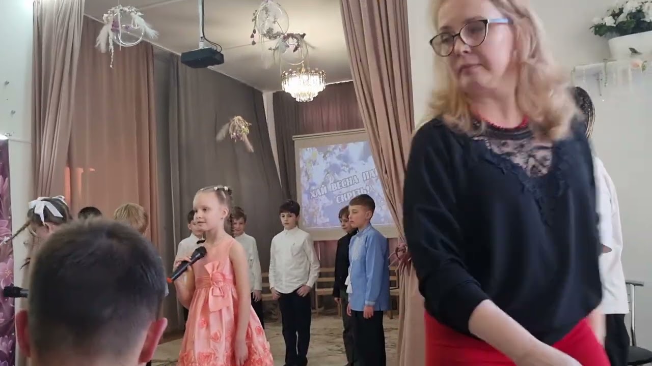 Свято весни 05