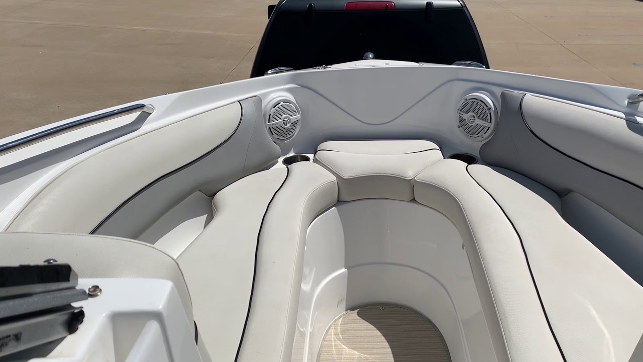 2016 Rinker 246 Captiva BR (#2514) at Kelly's Port (www.KellysPort.com)