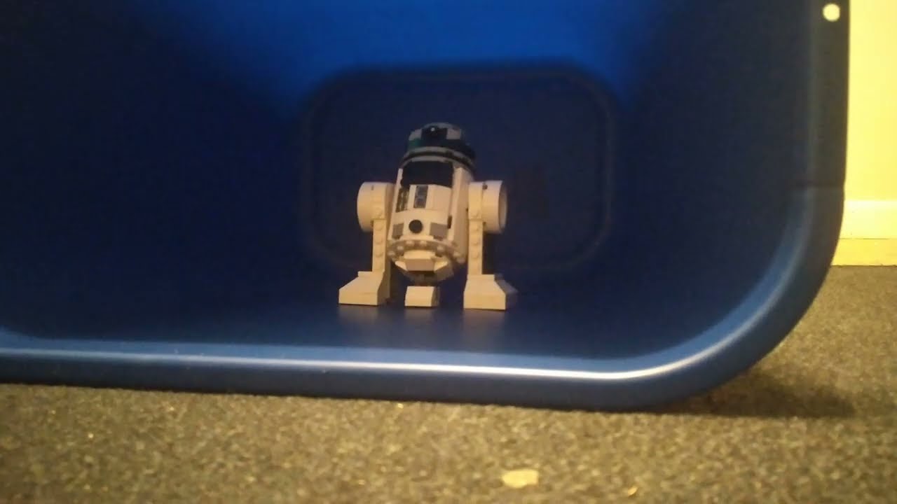 Lego r2d2 part 3 (The escape) 