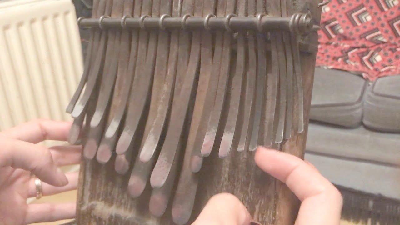'Mukono we harahwa' Mbira tutorial, with Tim 'Dziva' & Chaminuka Mbira School