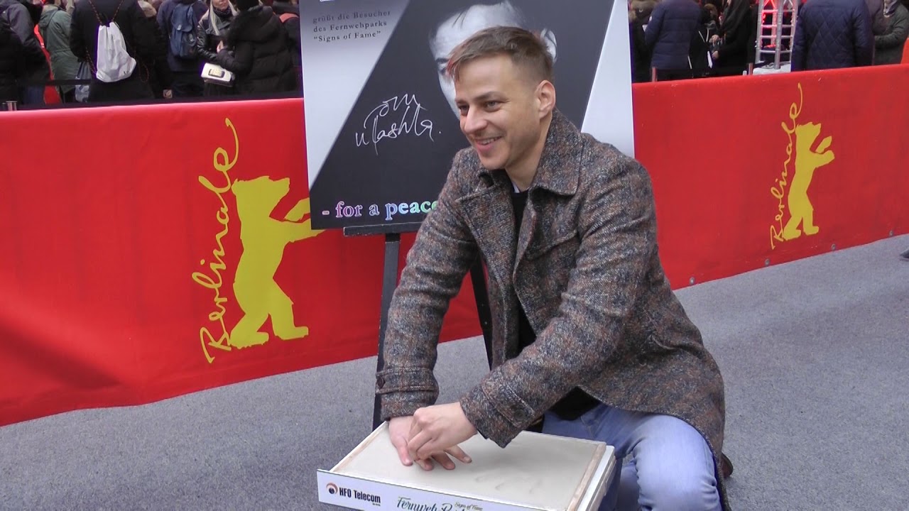 STARS Tom Wlaschiha im Signs of Fame des Fernweh Parks HD aktuell www fernweh park de
