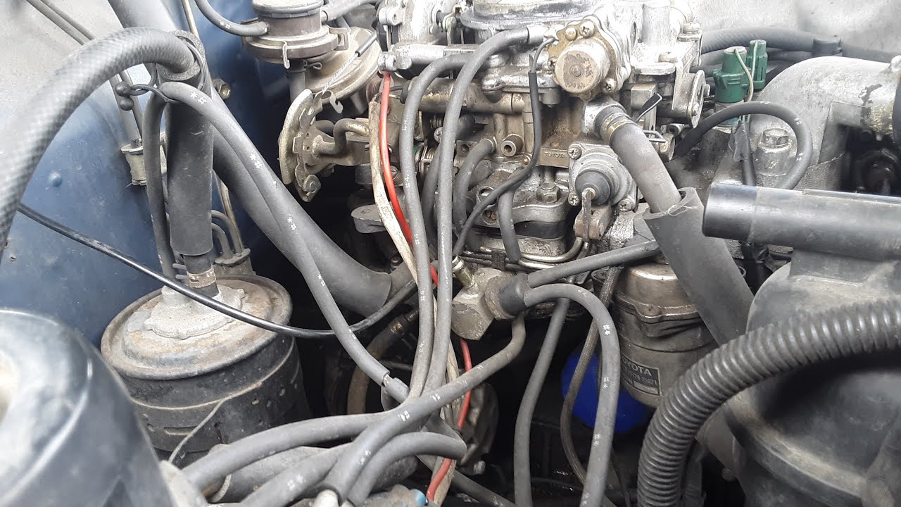 22R Vacuum Lines [Unedited w/ Pictures] // 1988 Toyota Pickup