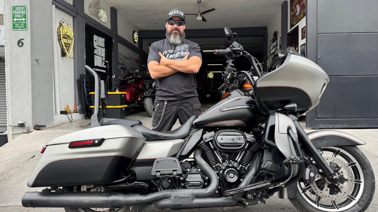 Motocicleta HARLEY DAVIDSON ROAD GLIDE 114” 2017