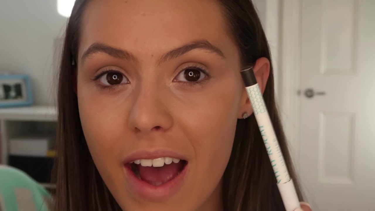Easiest Smokey Eye EVER | Mia Fevola Full Tutorial RUNWAY ROOM
